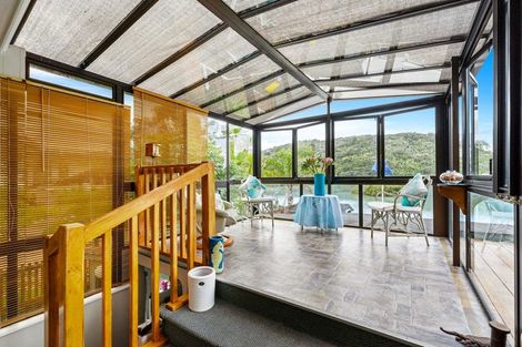 Photo of property in 8 Waiwera Road, Waiwera, Orewa, 0994