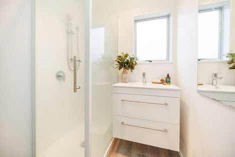 Photo of property in 20b Hilton Grove, Kelvin Grove, Palmerston North, 4414