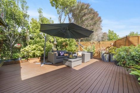 Photo of property in 20 Heyington Way, East Tamaki Heights, Auckland, 2016