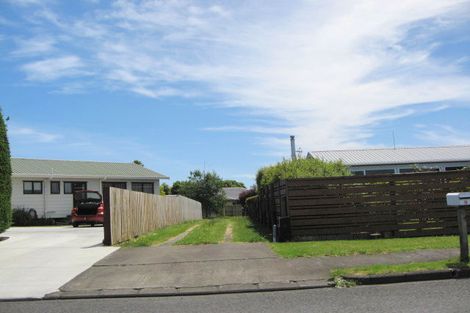 Photo of property in 9 Clarks Beach Road, Clarks Beach, 2122