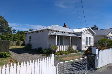 Photo of property in 106 Fox Street, Featherston, 5710