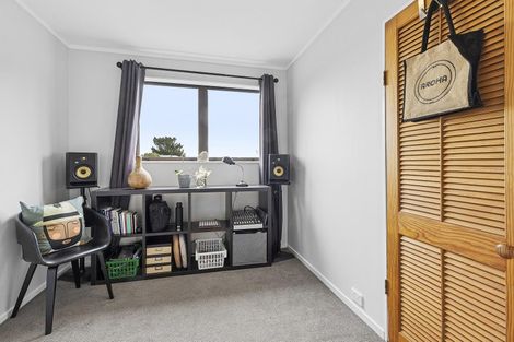 Photo of property in 22 The Bollard, Whitby, Porirua, 5024