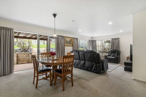 Photo of property in 13 Phoebe Meikle Place, Torbay, Auckland, 0630