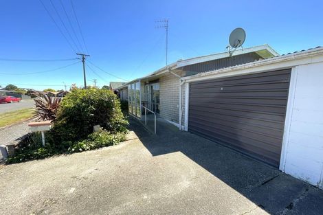 Photo of property in 13 Argyle Street, Balclutha, 9230