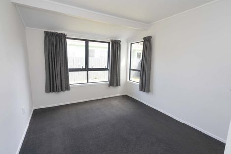 Photo of property in 26 Escort Grove, Awapuni, Palmerston North, 4412
