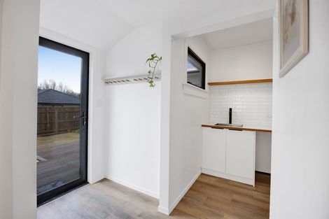 Photo of property in 15 Craig Street, Stratford, 4332