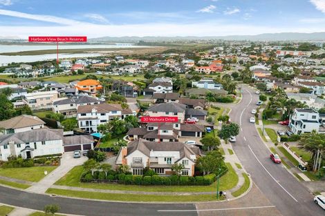 Photo of property in 30 Waikura Drive, Te Atatu Peninsula, Auckland, 0610