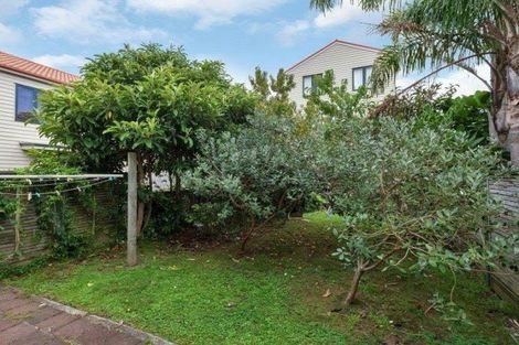 Photo of property in Tuscany Towers, 76/1 Ambrico Place, New Lynn, Auckland, 0600