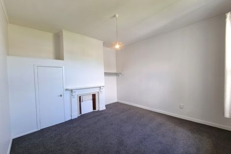 Photo of property in 80 Roxburgh Street, Mount Victoria, Wellington, 6011