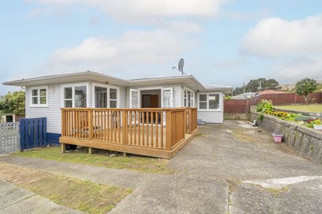 Photo of property in 73 Driver Crescent, Cannons Creek, Porirua, 5024