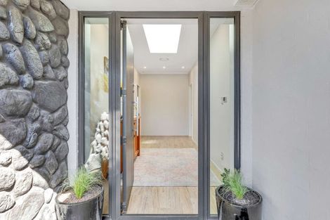 Photo of property in 27 Foresters Crescent, Parklands, Christchurch, 8083