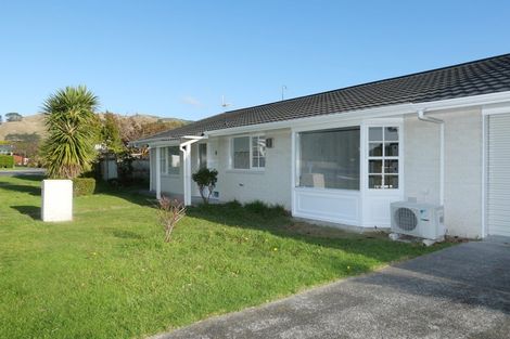 Photo of property in 2 Koromiko Road, Waikanae, 5036