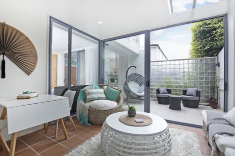 Photo of property in 10b Paritai Drive, Orakei, Auckland, 1071