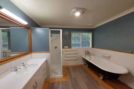 Photo of property in 25 Bayly Road, Moturoa, New Plymouth, 4310