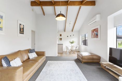 Photo of property in 8/390 West Coast Road, Glen Eden, Auckland, 0602