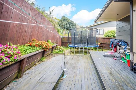 Photo of property in 74 Malaspina Place, Papatoetoe, Auckland, 2025