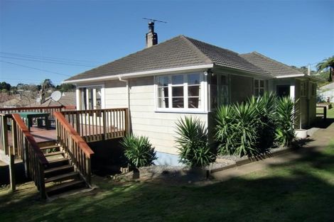 Photo of property in 50a Glenpark Avenue, Frankleigh Park, New Plymouth, 4310