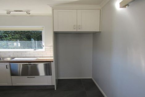 Photo of property in 3/10 Karamu Street, Strandon, New Plymouth, 4312