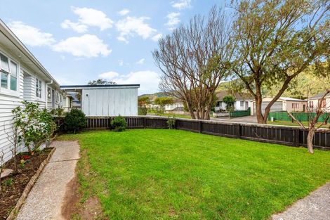 Photo of property in 9 Atiawa Crescent, Waiwhetu, Lower Hutt, 5010