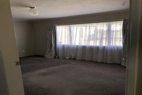Photo of property in 15 Fenchurch Grove, Stokes Valley, Lower Hutt, 5019
