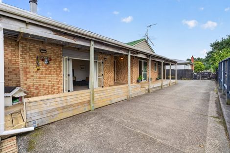 Photo of property in 21a Savoy Road, Glen Eden, Auckland, 0602