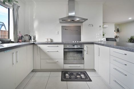 Photo of property in 41 Kingsley Drive, Flaxmere, Hastings, 4120