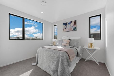 Photo of property in 20 Corporal Street, Papakura, 2110