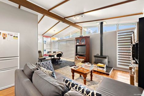 Photo of property in 3 Pixie Place, Pakuranga Heights, Auckland, 2010