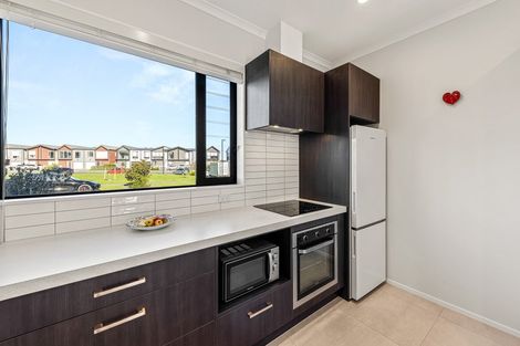 Photo of property in 73 Kopuru Road, Whenuapai, Auckland, 0618