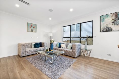 Photo of property in 8 Aklander Rise, Flat Bush, Auckland, 2019