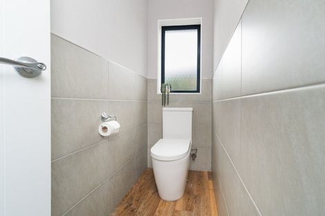 Photo of property in 71 Rhodes Drive, Kelvin Grove, Palmerston North, 4414