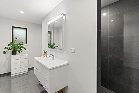 Photo of property in 1a Links Drive, Waiwhakaiho, New Plymouth, 4312