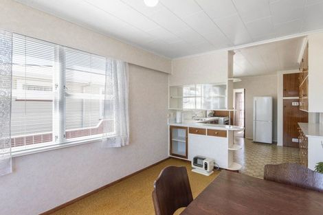 Photo of property in 18 Princes Street, Levin, 5510