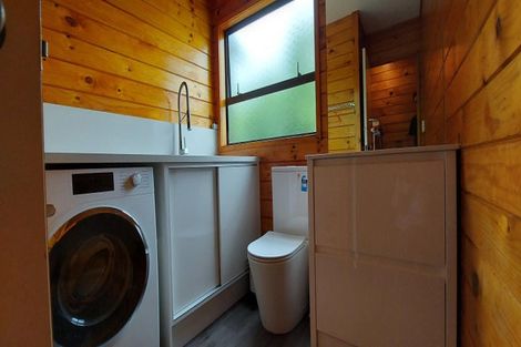 Photo of property in 2/46 Sunnynook Road, Sunnynook, Auckland, 0620