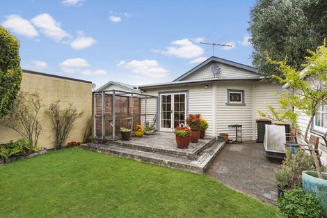 Photo of property in 15 Atiawa Street, Petone, Lower Hutt, 5012