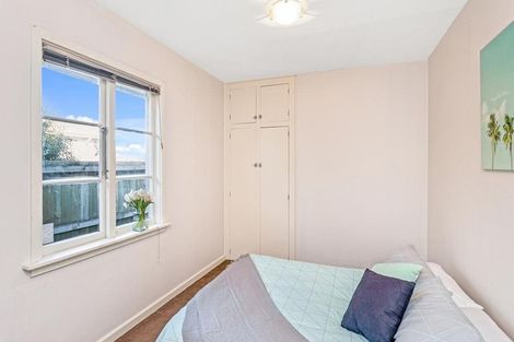 Photo of property in 2 Eglinton Street, Avondale, Christchurch, 8061