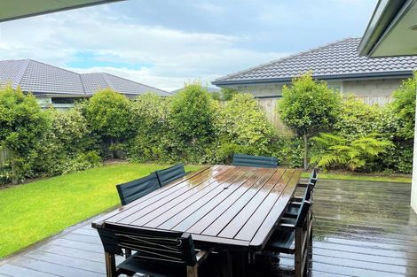 Photo of property in 5 Hiria Crescent, Papamoa Beach, Papamoa, 3118