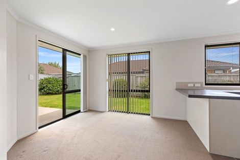 Photo of property in 80 Carrington Drive, Papamoa Beach, Papamoa, 3118