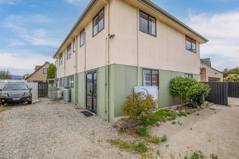 Photo of property in 2 Clutha Street, Alexandra, 9320