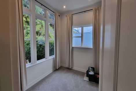 Photo of property in 131 Kelburn Parade, Kelburn, Wellington, 6012