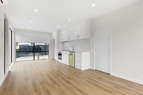 Photo of property in 4/8 Bagnall Avenue, Point England, Auckland, 1072