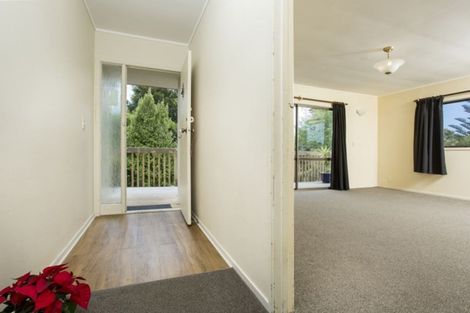 Photo of property in 2/6 Charmaine Road, Torbay, Auckland, 0630