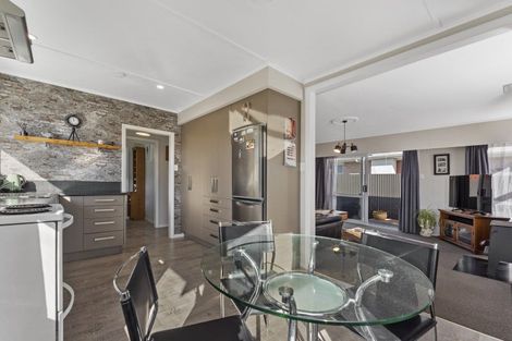 Photo of property in 15 Karina Crescent, Redwoodtown, Blenheim, 7201