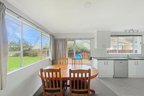 Photo of property in 32 Elmwood Crescent, Pukete, Hamilton, 3200