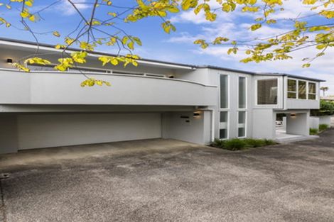 Photo of property in 1/2 Milford Park Place, Milford, Auckland, 0620