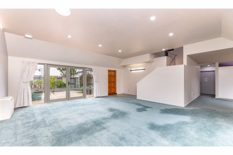 Photo of property in 28 Brockworth Place, Riccarton, Christchurch, 8011