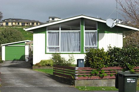 Photo of property in 8 Oawai Place, Marfell, New Plymouth, 4310