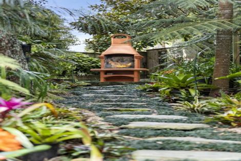 Photo of property in 7 Luana Way, Bucklands Beach, Auckland, 2014