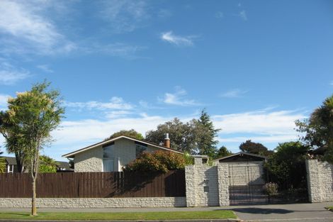 Photo of property in 17 Chadlington Street, Parklands, Christchurch, 8083