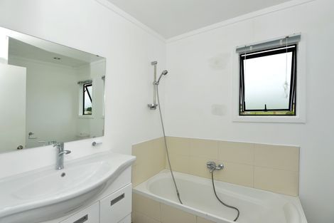 Photo of property in 184 Valley View Road, Otaika, Whangarei, 0170